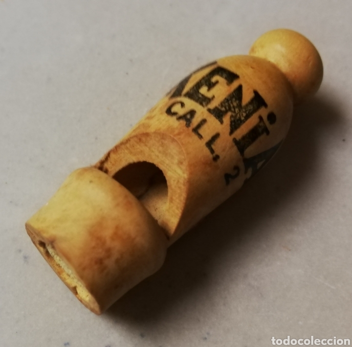 Coleccionismo: SILBATO DE MADERA, KENIA~CALL,2 (Tienda de art&iacute;culos deportivos, su primer local de Palma (Mallorca)