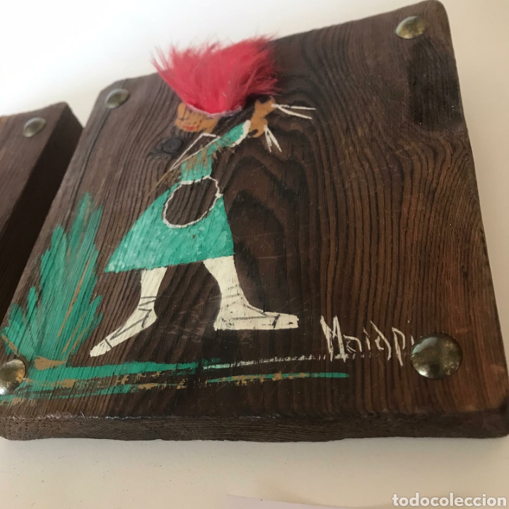 Coleccionismo: Pareja de retablos pintados a mano - Foto 3