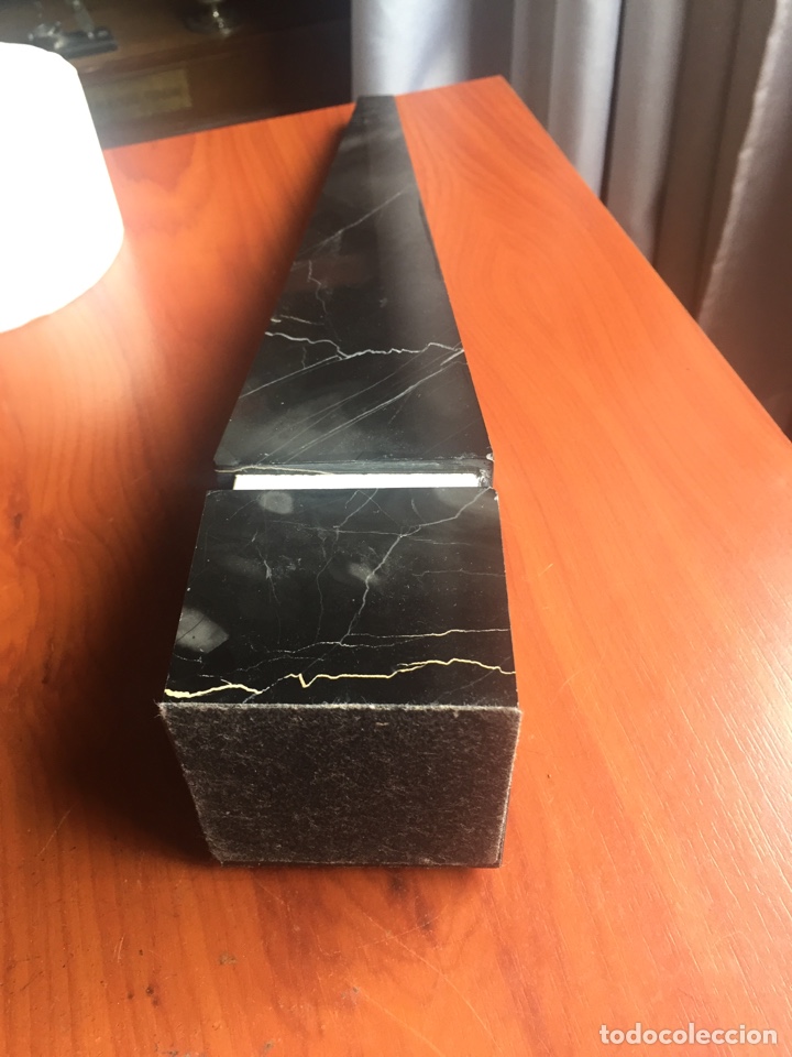 Coleccionismo: Pir&aacute;mide o monolito en m&aacute;rmol - Foto 7