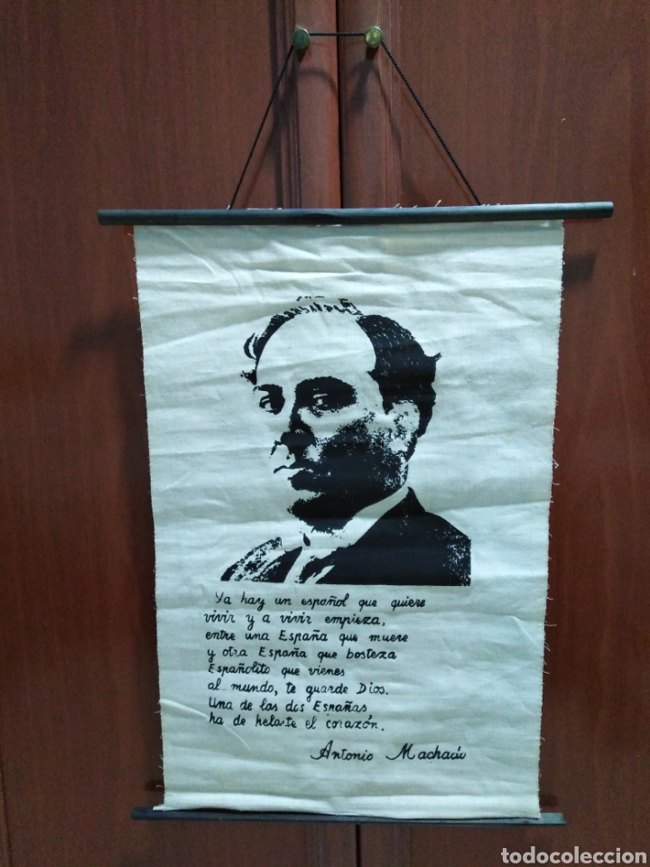 Coleccionismo: Pergamino en tela con filo de madera ( Antonio machado con poema )