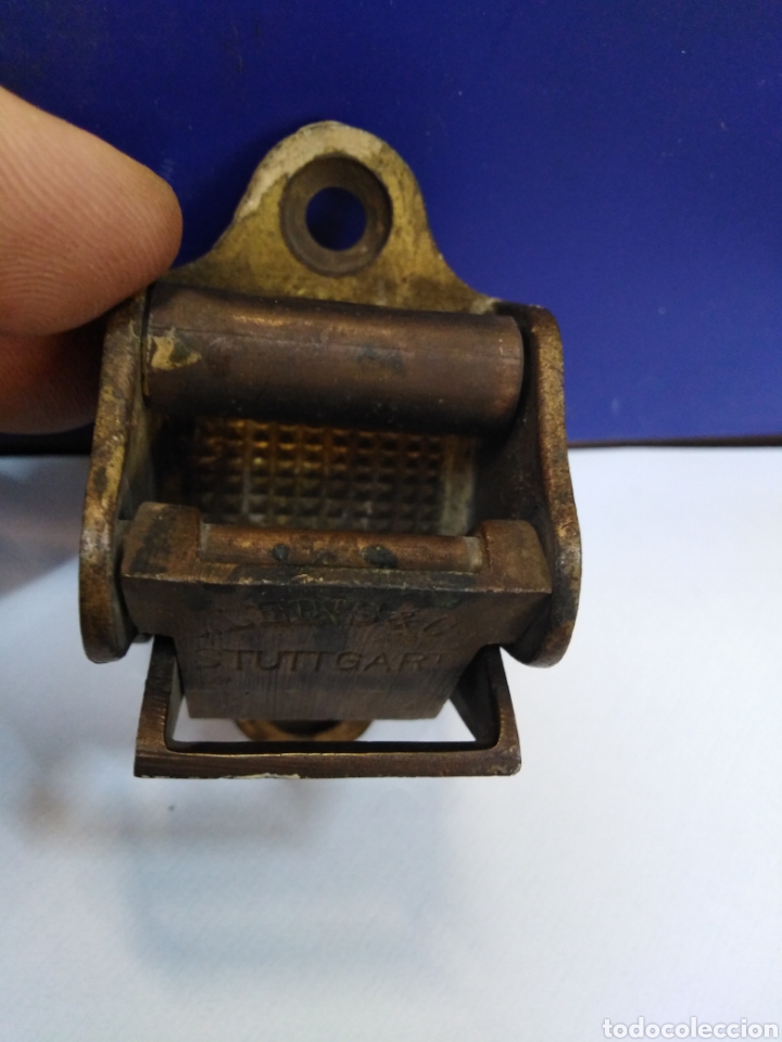 Coleccionismo: SOPORTE DE HIERRO PARA SUJETAR PERSIANAS ANTIGUAS,CASA ALEMANA SIGLO XIX,C.LEINS&CIE STUTTGART,MUY R