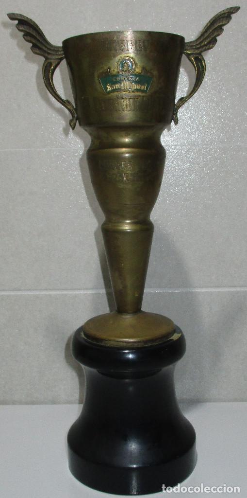 Coleccionismo: Antiguo trofeo CERVEZA SAN MIGUEL, VIII EXPOSICI&Oacute;N FILAT&Eacute;LICA, AGOSTO 1964 TORRENT, copa
