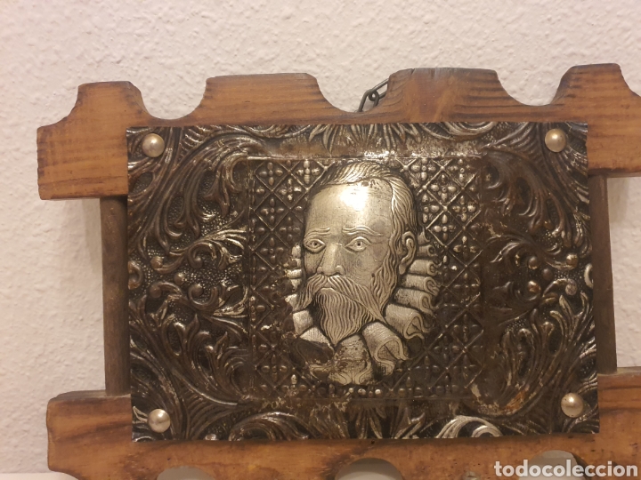 Coleccionismo: cuadro madera metal de cervantes - Foto 3