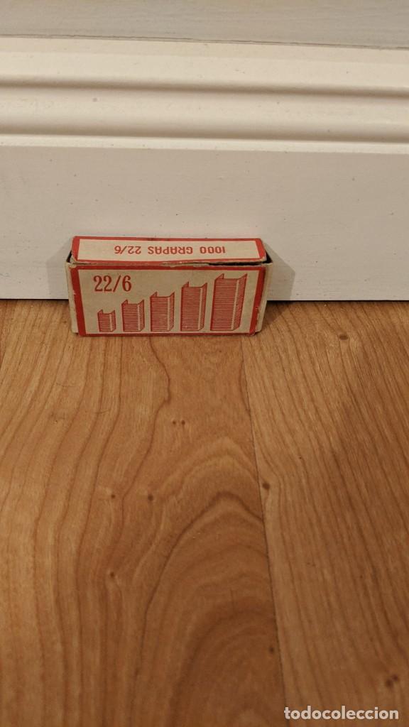 Collecting: ANTIGUA CAJA DE GRAPAS
