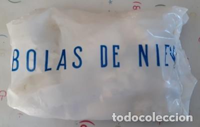 Coleccionismo: ANTIGUA BOLSA CON BOLAS DE NIEVE DEL CARNAVAL DE C&Aacute;DIZ