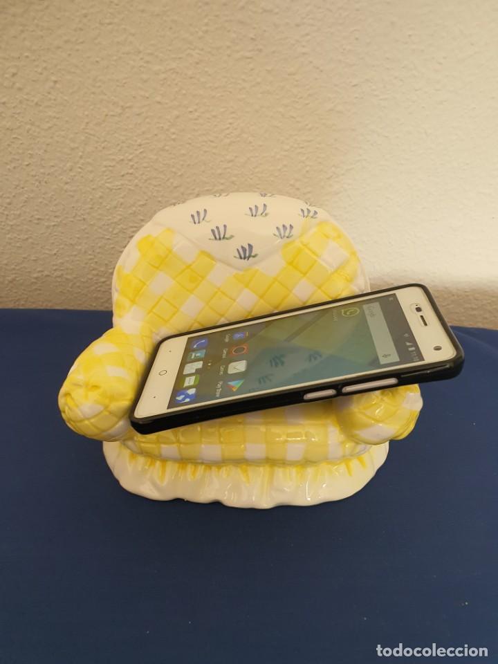 Coleccionismo: PORTA MOVIL Y HUCHA FORMA SOFA - Foto 2