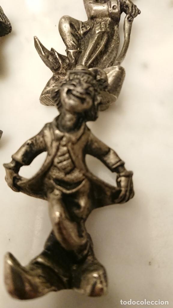 Coleccionismo: SEIS PAYASOS METAL PLATEADO - Foto 12