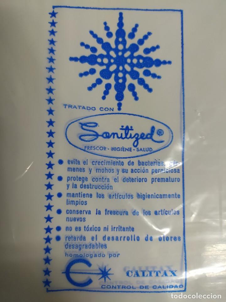 Coleccionismo: MANTEL CAMPING PL&Aacute;STICO DORY, A&Ntilde;OS 70 - Foto 3