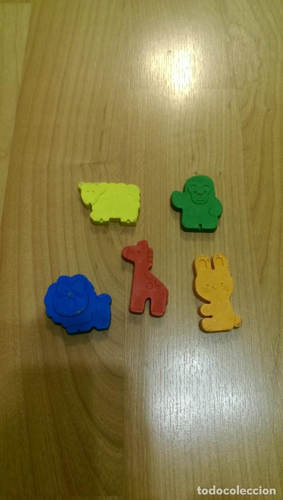 Collecting: CONJUNTO 5 COLORES DE CERA EN FORMA DE ANIMAL
