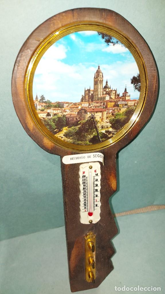 Coleccionismo: RECUERDO DE SEGOVIA - TERMOMETRO - Foto 1
