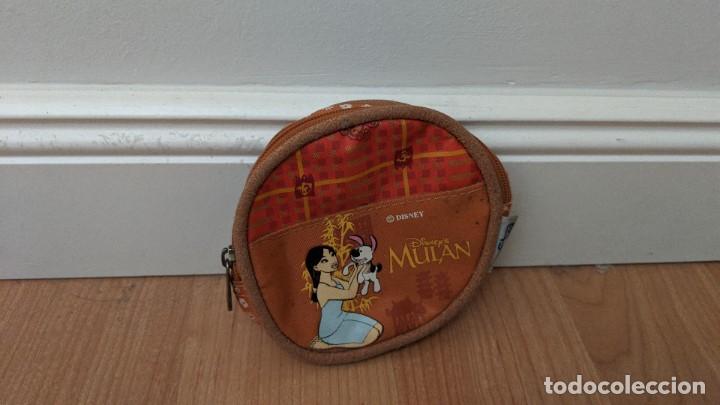 Coleccionismo: MONEDERO MULAN DISNEY - Foto 1