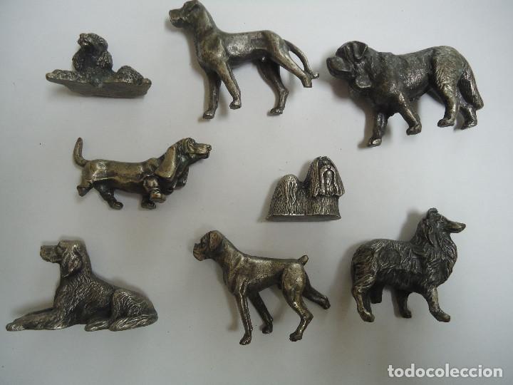 Coleccionismo: LOTE DE 8 PERROS METALICOS MINIATURAS DIFERENTES. 2 . --- 11
