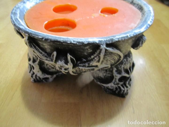 Coleccionismo: vela con calaveras - Foto 1