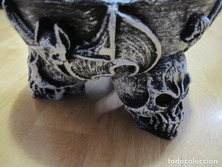 Coleccionismo: vela con calaveras - Foto 2