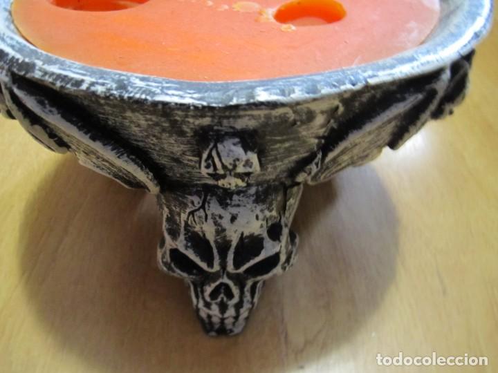 Coleccionismo: vela con calaveras - Foto 3
