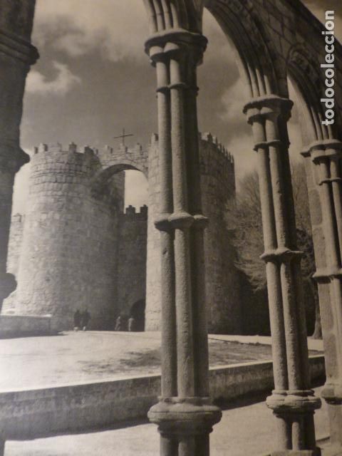 Coleccionismo: AVILA PUERTA DE SAN VICENTE ANTIGUA LAMINA HUECOGRABADO