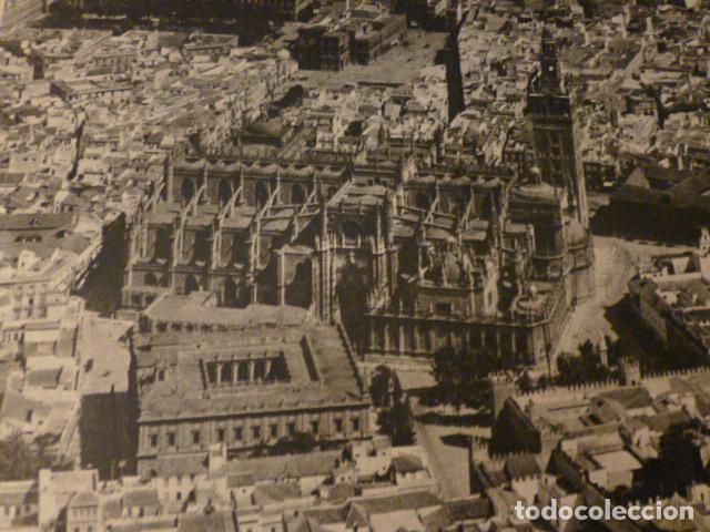 Collecting paper: SEVILLA VISTA AEREA ANTIGUA LAMINA HUECOGRABADO