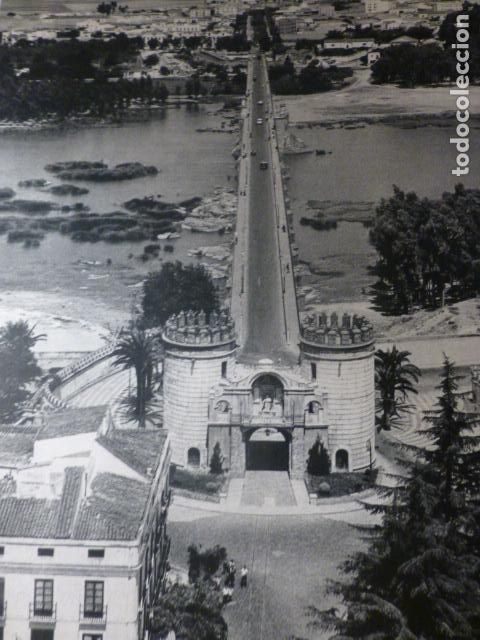 Collectionnisme: BADAJOZ PUERTA Y PUENTE DE PALMAS VISTA AEREA ANTIGUA LAMINA HUECOGRABADO