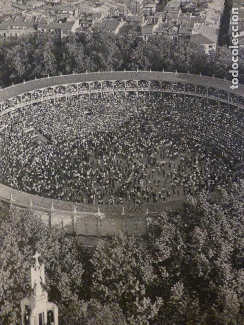 Collectionnisme: PAMPLONA PLAZA DE TOROS VISTA AEREA ANTIGUA LAMINA HUECOGRABADO