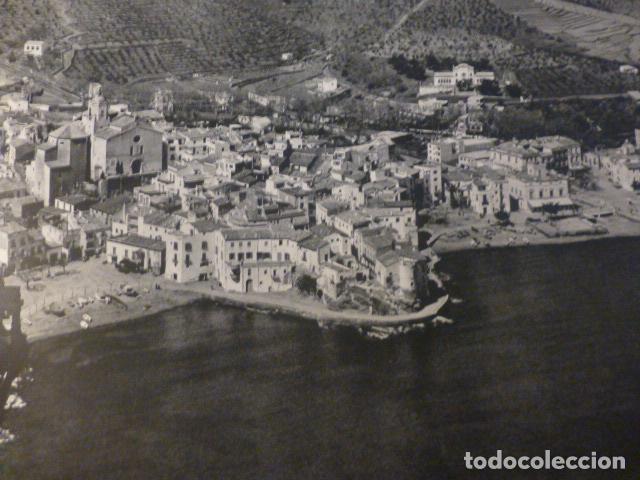 Coleccionismo: CADAQUES GERONA VISTA AEREA ANTIGUA LAMINA HUECOGRABADO