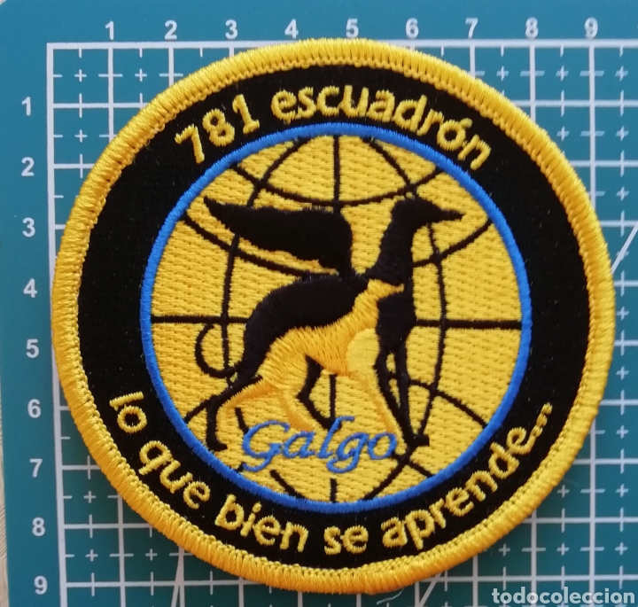 Coleccionismo: Parche bordado ALA 78 Escuadr&oacute;n 781 GALGO BASE A&Eacute;REA ARNILLA GRANADA EJ&Eacute;RCITO AIRE lo que bien se ap