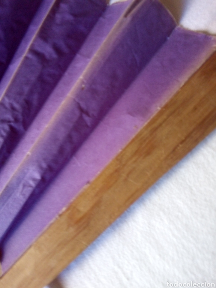 Coleccionismo: Abanico peric&oacute;n de madera y papel - Foto 2