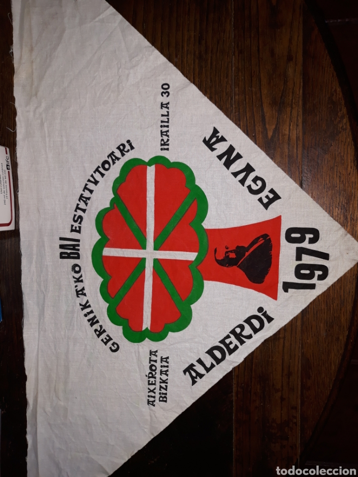 Coleccionismo: Pa&ntilde;uelo ALDERDI EGUNA 1979 - Foto 1