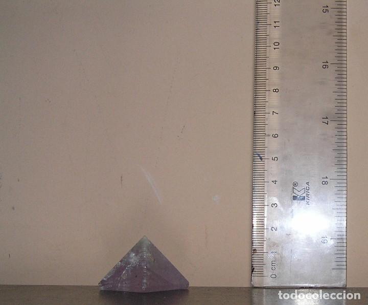 Coleccionismo: Minerales m&aacute;gicos. Pir&aacute;mide ritual de cristal de cuarzo. Misterio