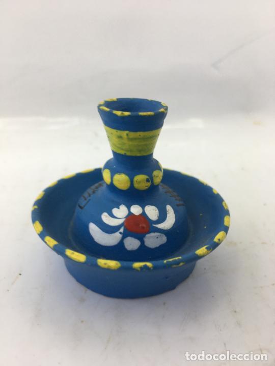 Coleccionismo: PALMATORIA, PORTA VELA EN MINIATURA DE CERAMICA PINTADA A MANO - 4 CM. DE ALTURA