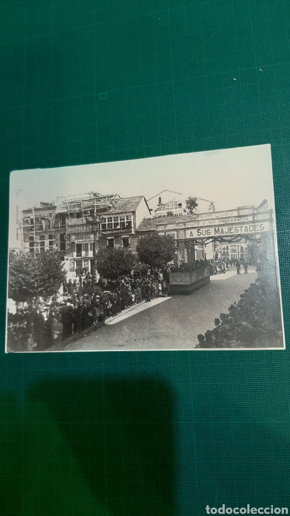 Collectionnisme: LUGO 1927 VISITA REYES ALFONSO XIII Y VICTORIA EUGENIA L&Aacute;MINA CROMO LIBRERIA O ALMAC&Eacute;N COLISEVM