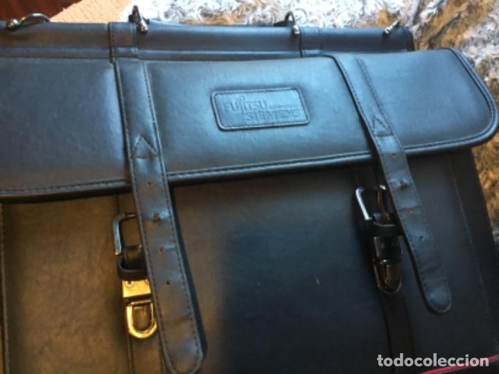 Coleccionismo: Antiguo maletin fujitsu siemens computers sin estrenar - Foto 2
