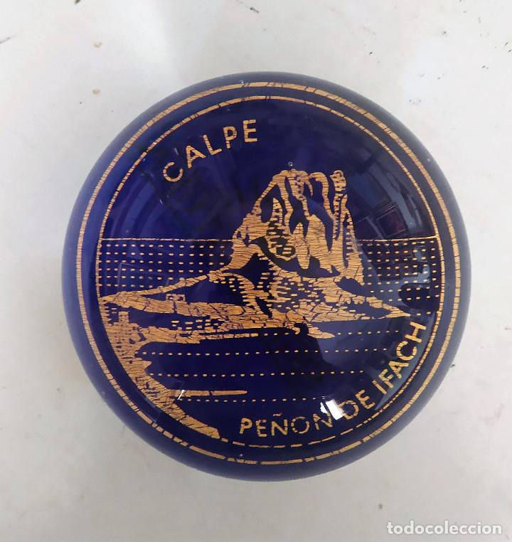 Coleccionismo: Bonito pisapapeles de Calpe. COMPRE UNO Y REGALO OTRO SIMILAR.