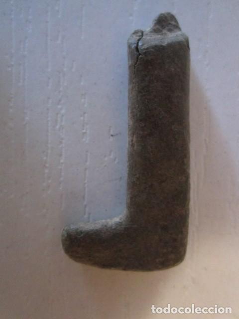 Coleccionismo: (1)RARA PIEZA IBERICO ROMANO 4 CM.