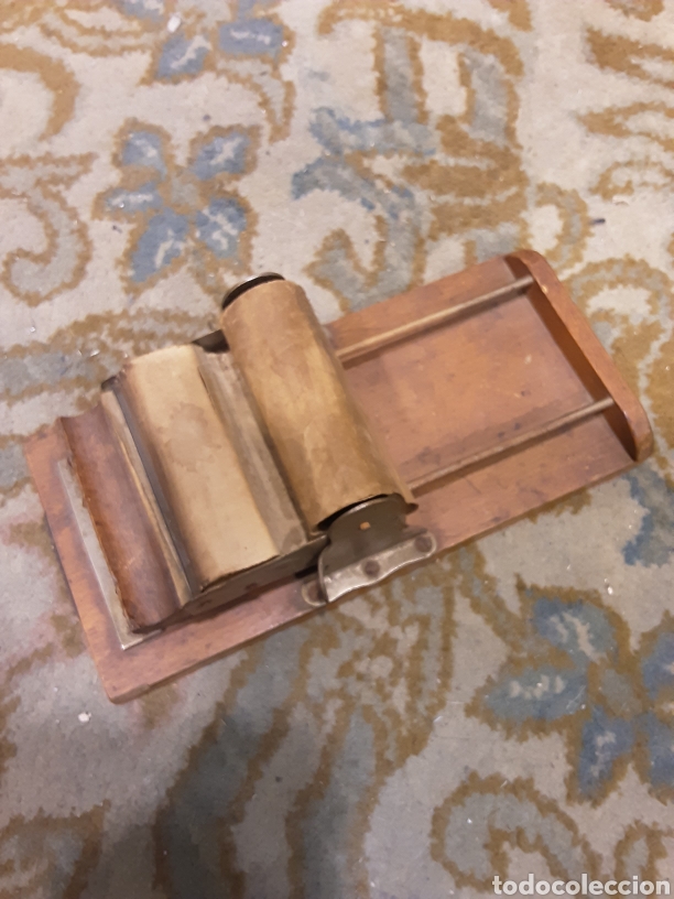 Coleccionismo: M&aacute;quina de liar cigarrillos - Foto 2