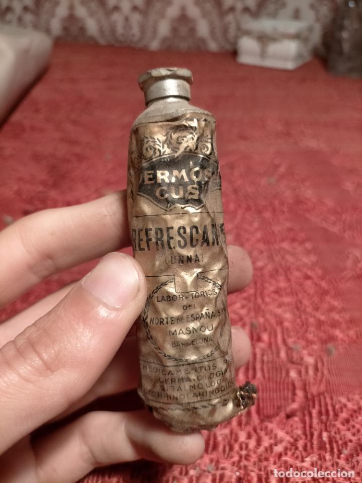 Coleccionismo: Antiguo tubo frasco de farmacia medicina Dermosa Cus&iacute; refrescante unna Masnou a&ntilde;os 20-30