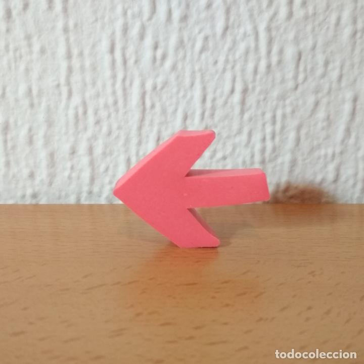 Coleccionismo: Goma de borrar de colecci&oacute;n en forma de flecha. Color rosa.
