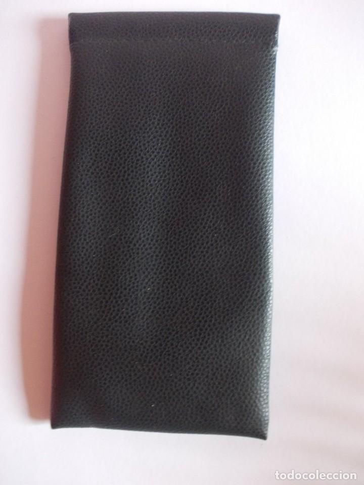Coleccionismo: Funda protector de Gafas Miltiopticas tipo cuero - Foto 3