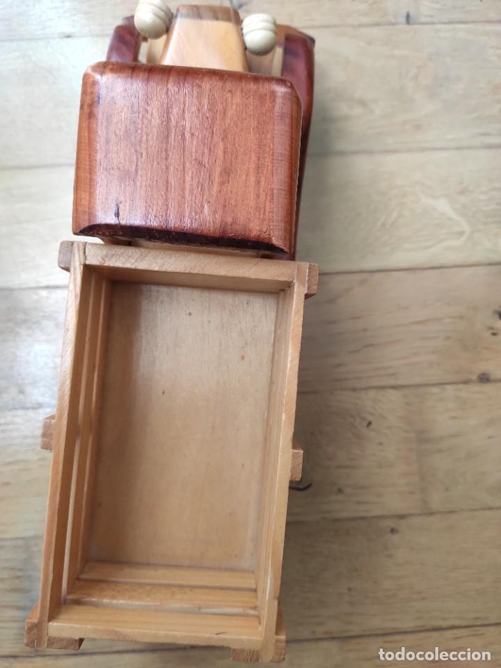 Coleccionismo: Cami&oacute;n artesanal en madera - Foto 7