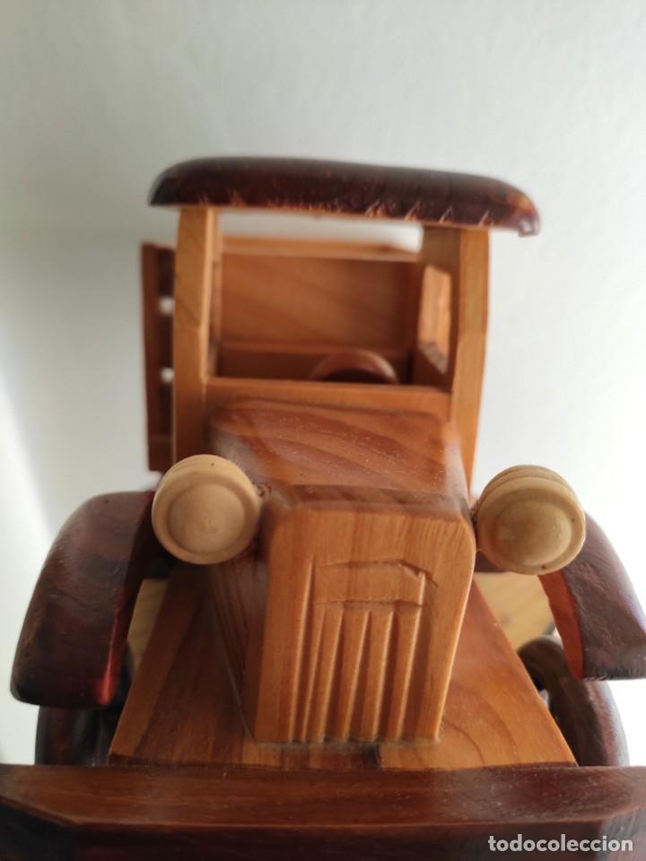 Coleccionismo: Cami&oacute;n artesanal en madera - Foto 8