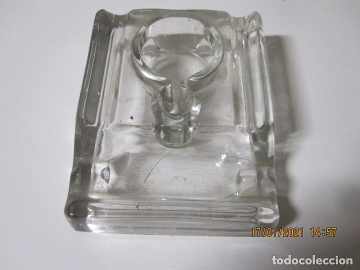 Coleccionismo: TINTERO ANTIGUO DE CRISTAL PARA PUPITRE - Foto 1