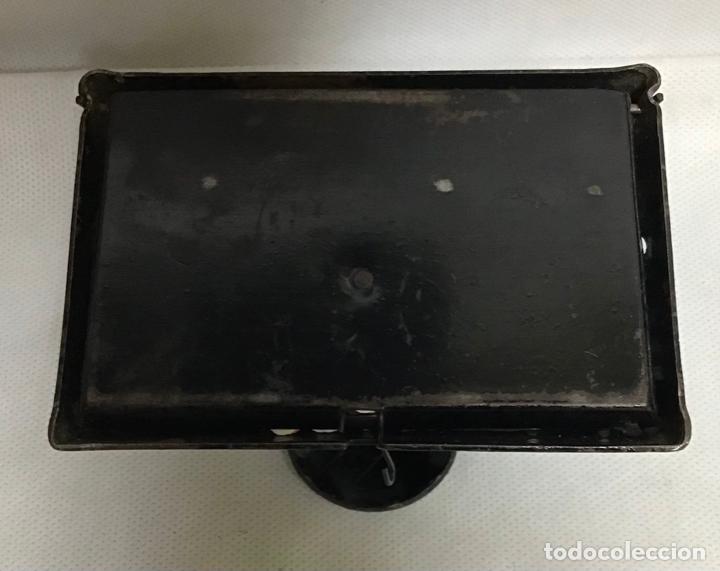 Coleccionismo: ANTIGUO TALADRO DE OFICINA - Foto 2