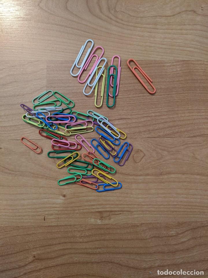 Collecting: LOTE CLIPS DE COLORES