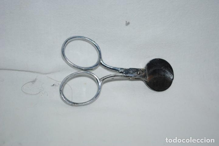 Coleccionismo: CORTA PUROS EN FORMA DE TIJERAS. - Foto 2