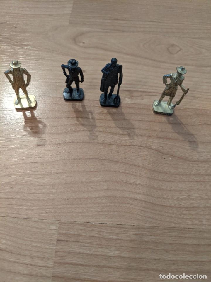 Collezionismo: LOTE 4 FIGURITAS MET&Aacute;LICAS