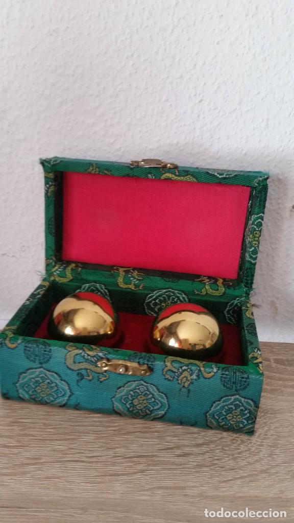 Coleccionismo: ANTIGUA CAJA DE BOLA CHINAS PARA MEDITACION Y RELAX