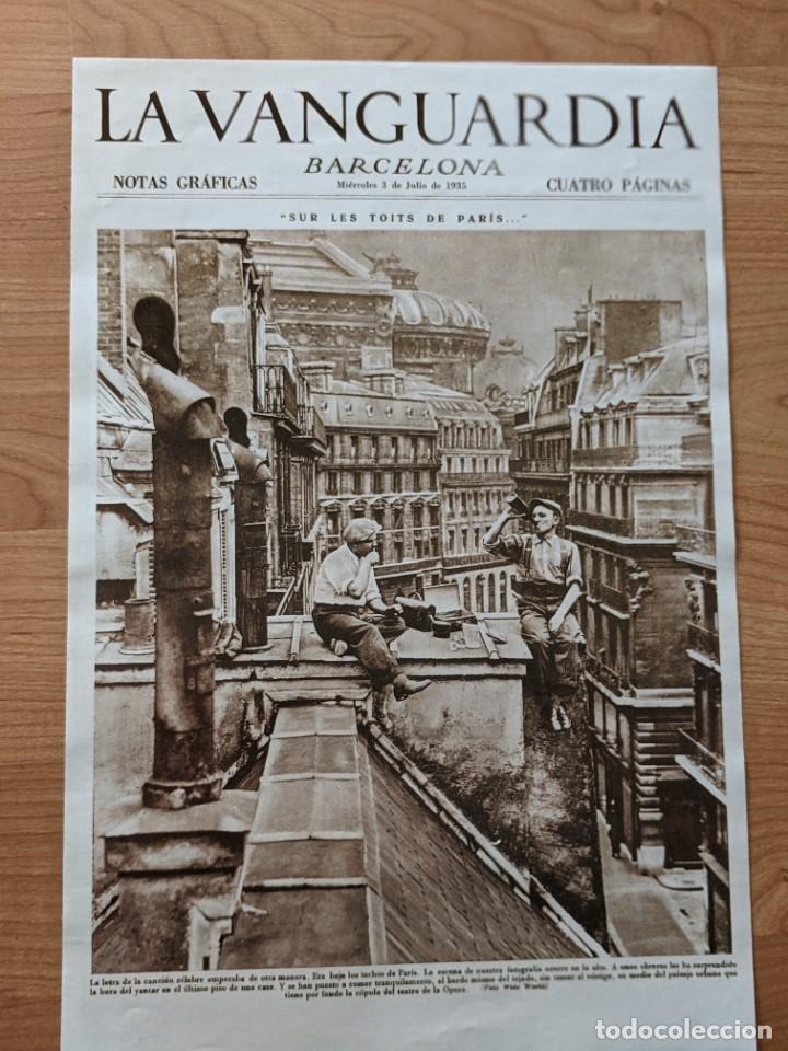 Coleccionismo: REPRODUCCI&Oacute;N PORTADA DE LA VANGUARDIA A&Ntilde;O 1935 L&Aacute;MINA N&ordm; 40 &laquo;SUR LES TOITS DE PARIS&raquo;