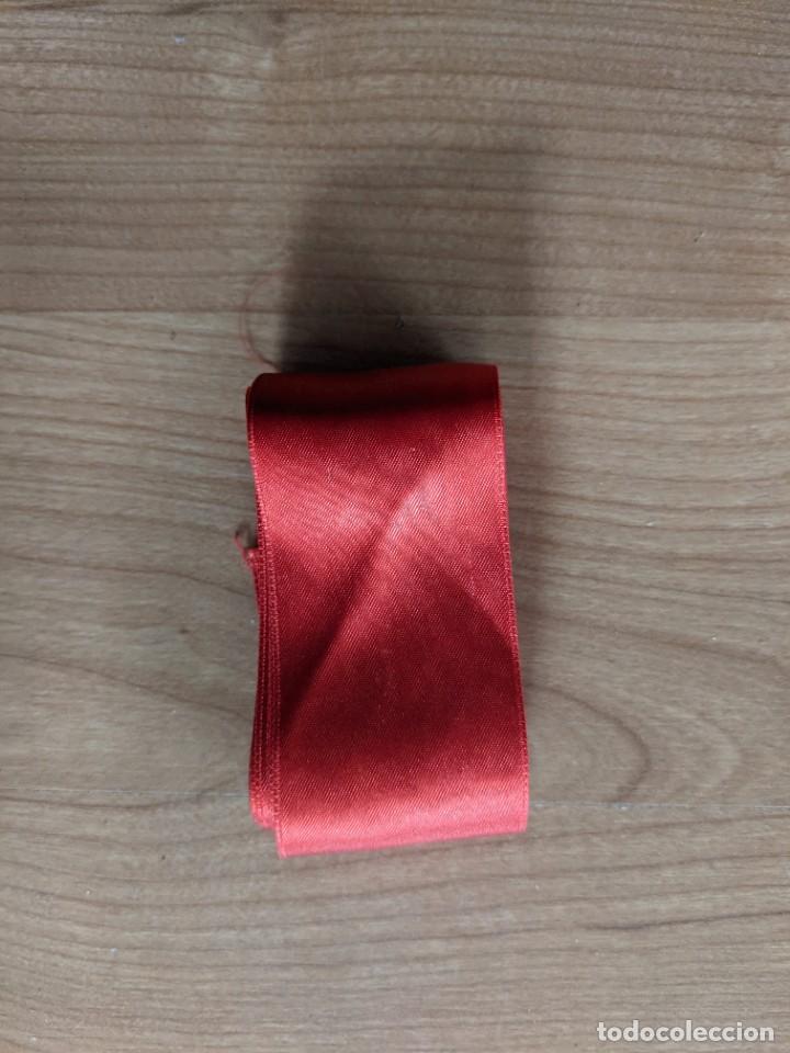 Sammeln: CINTA RASO ROJA 4 CM. ANCHO X 1,85 METROS