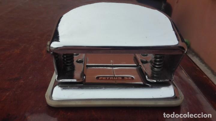 Collezionismo: Petrus 52 m&aacute;quina para hacer agujeros en los folios