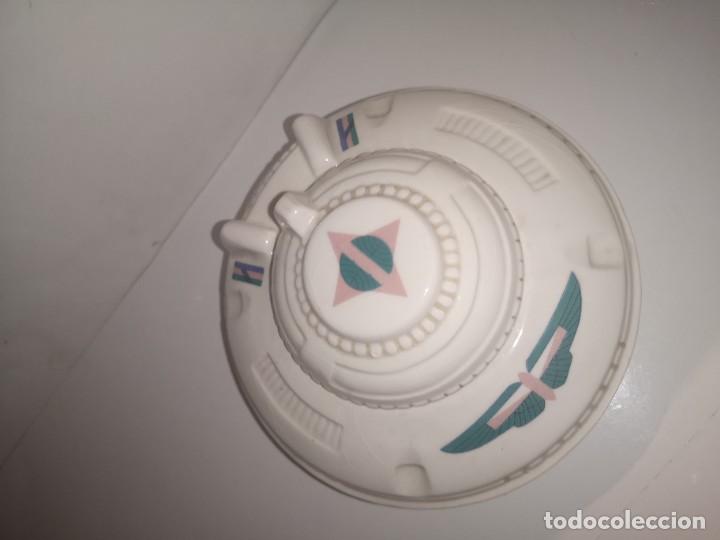 Coleccionismo: Rara Caja o bonbonera de cer&aacute;mica en forma ovni