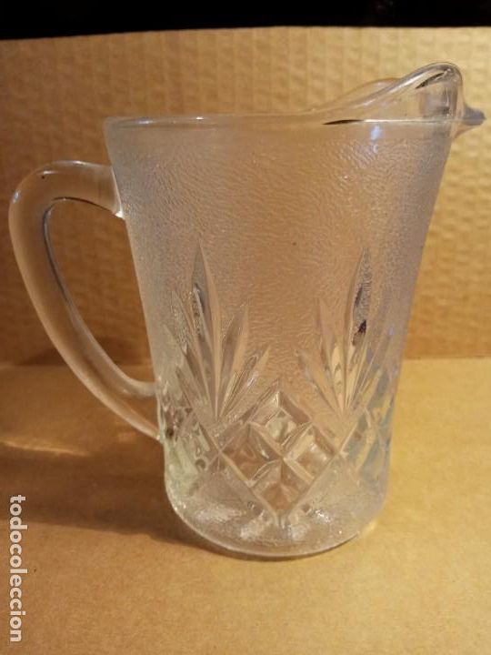 Coleccionismo: JARRA - CRISTAL VISELADO . - Foto 1